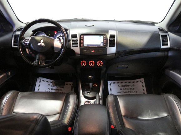 Mitsubishi Outlander Ultimate, 2.4 л, Вариатор, 2012 фото 9