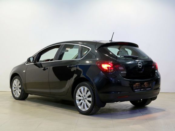 Opel Astra Cosmo, 1.6 л, АТ, 2011 фото 6