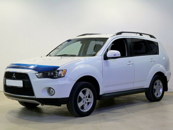 Mitsubishi Outlander Intense, 2.0 л, Вариатор, 2011 фото 3