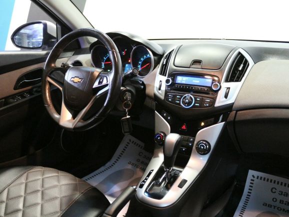 Chevrolet Cruze LS, 1.6 л, АТ, 2015 фото 8