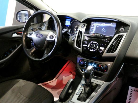 Ford Focus Titanium, 1.6 л, Робот, 2013 фото 7