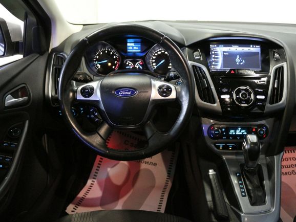 Ford Focus Titanium, 1.6 л, Робот, 2013 фото 12