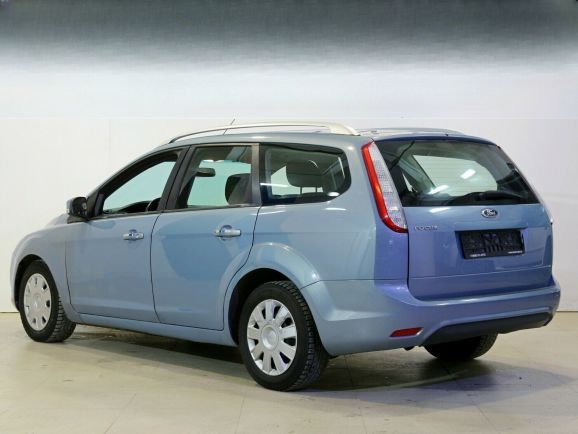 Ford Focus Comfort, 1.8 л, МТ, 2010 фото 6