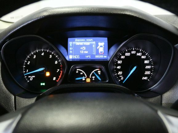 Ford Focus Titanium, 2.0 л, Робот, 2013 фото 11