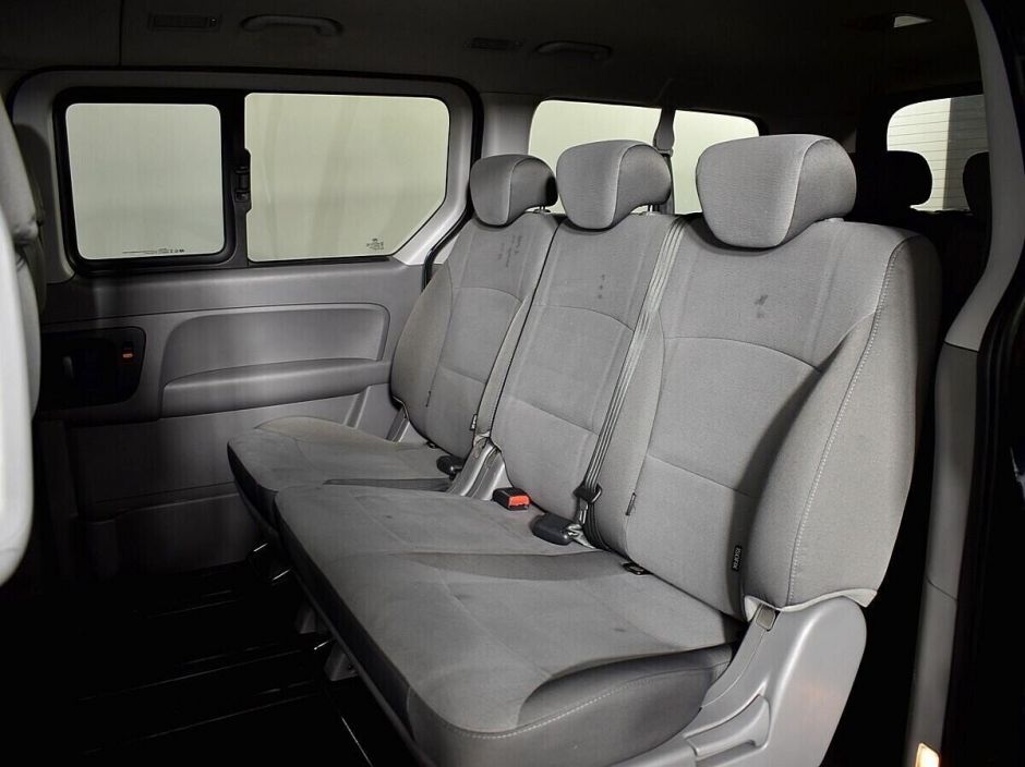 Hyundai H-1, 2.5 л, АТ, 2016 фото 2