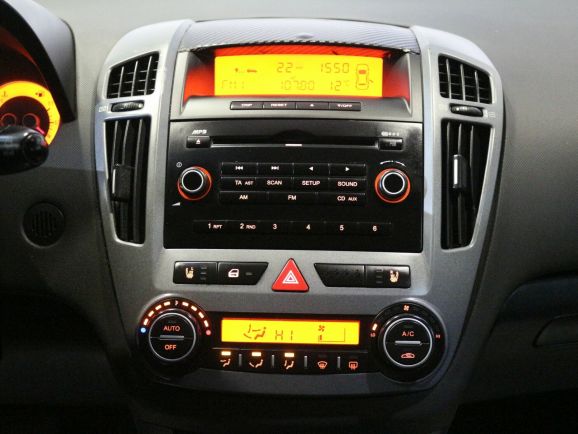 Kia Ceed, 1.6 л, АТ, 2009 фото 9
