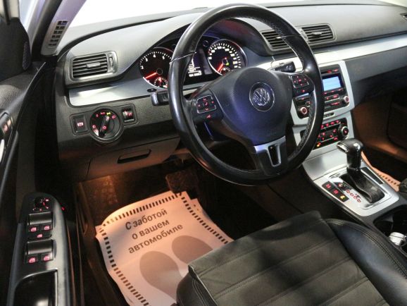 Volkswagen Passat, 1.8 л, Робот, 2010 фото 9