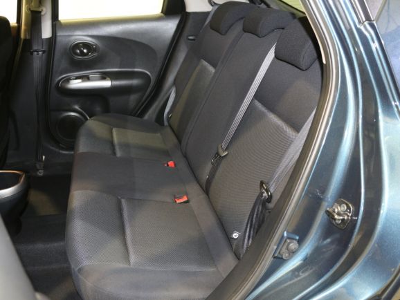 Nissan Juke XE, 1.6 л, Вариатор, 2011 фото 1