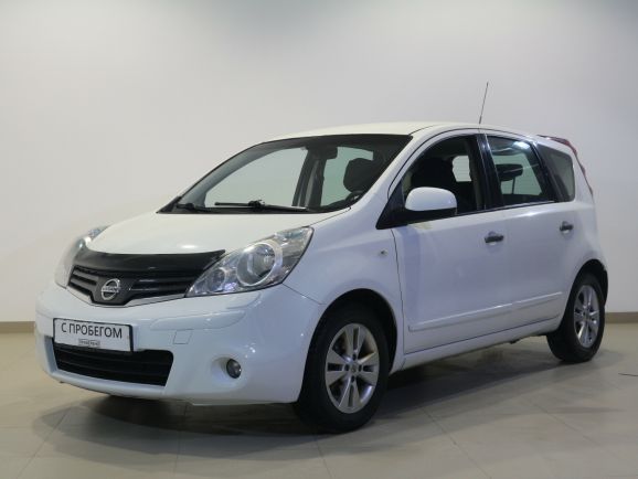 Nissan Note Luxury, 1.6 л, МТ, 2013 фото 3
