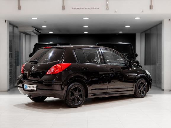 Nissan Tiida, АТ, 2010 фото 4