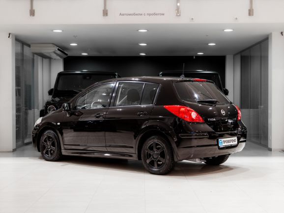 Nissan Tiida, АТ, 2010 фото 6