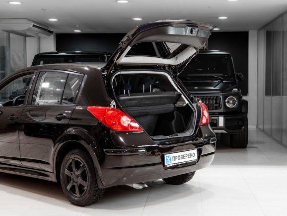 Nissan Tiida, АТ, 2010 фото 1