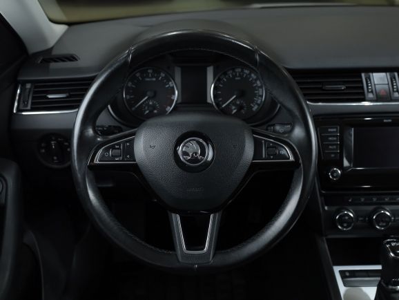 Skoda Octavia, Робот, 2013 фото 13
