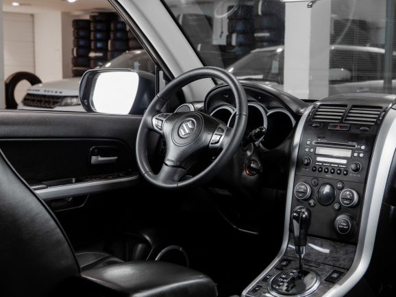 Suzuki Grand Vitara, АТ, 2010 фото 7