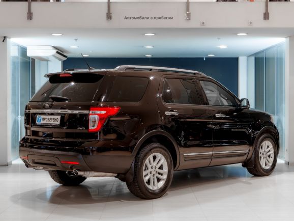 Ford Explorer, АТ, 2012 фото 4