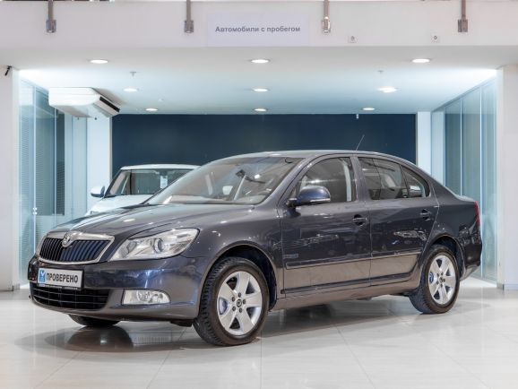 Skoda Octavia, Робот, 2010 фото 3
