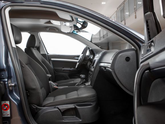 Skoda Octavia, Робот, 2010 фото 13
