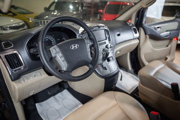 Hyundai Grand Starex, АТ, 2009 фото 8