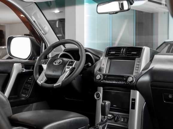 Toyota Land Cruiser Prado, АТ, 2013 фото 7