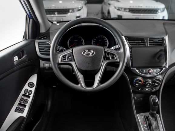 Hyundai Solaris, АТ, 2015 фото 8