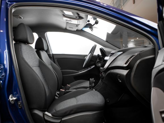 Hyundai Solaris, АТ, 2015 фото 11