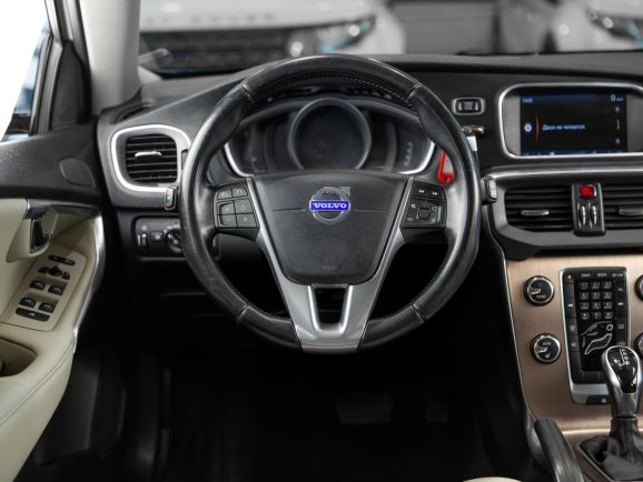 Volvo V40, Робот, 2014 фото 9