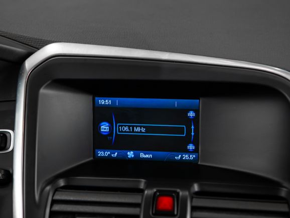 Volvo XC60, АТ, 2012 фото 11