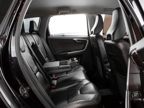Volvo XC60, АТ, 2012 фото 2