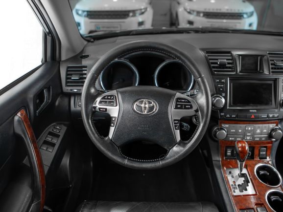 Toyota Highlander, АТ, 2012 фото 11