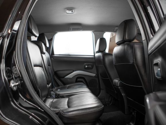 Mitsubishi Outlander, Вариатор, 2011 фото 2