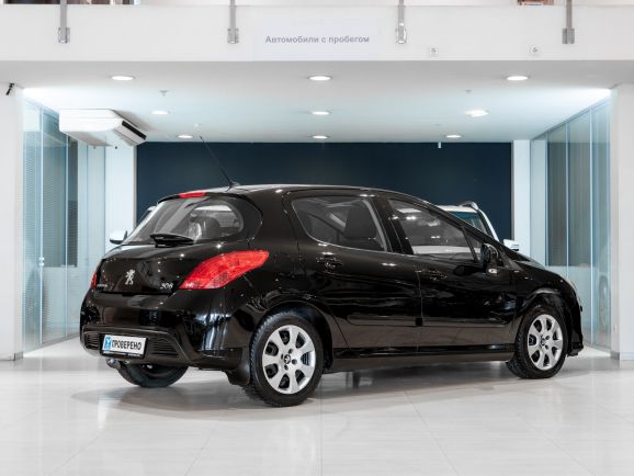 Peugeot 308, АТ, 2010 фото 4