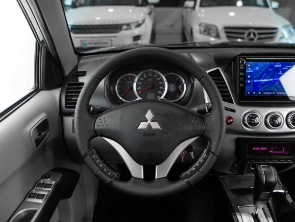 Mitsubishi L200, АТ, 2012 фото 8