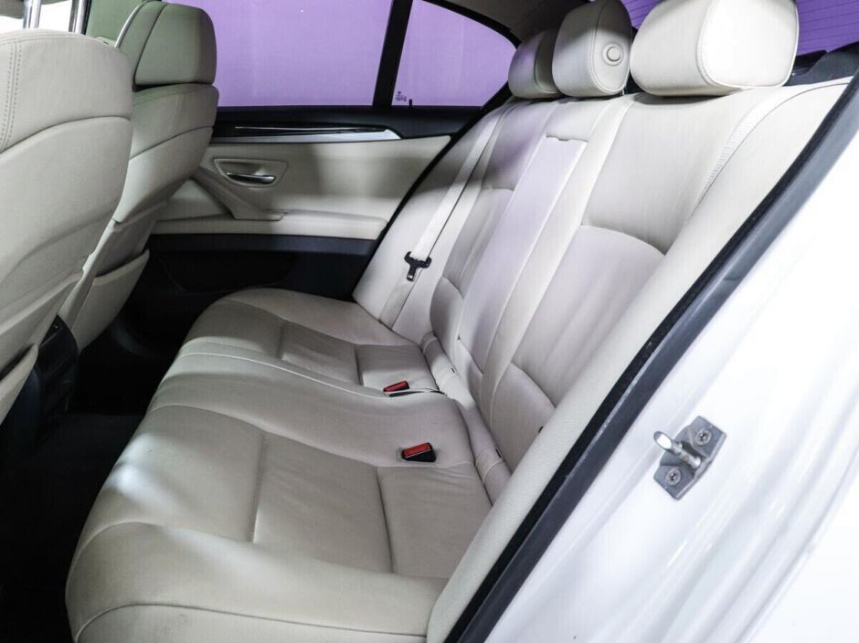 BMW 5 серии, 2.5 л, АТ, 2011 фото 1