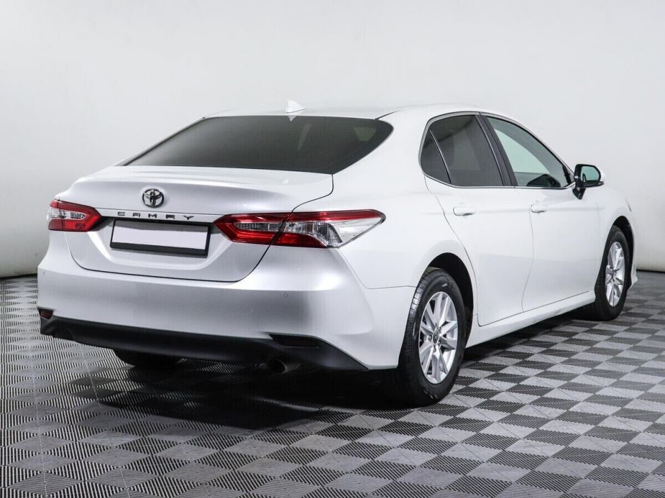 Toyota Camry, 2.0 л, Вариатор, 2020 фото 6