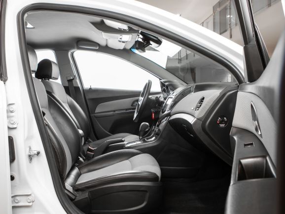 Chevrolet Cruze, АТ, 2013 фото 11