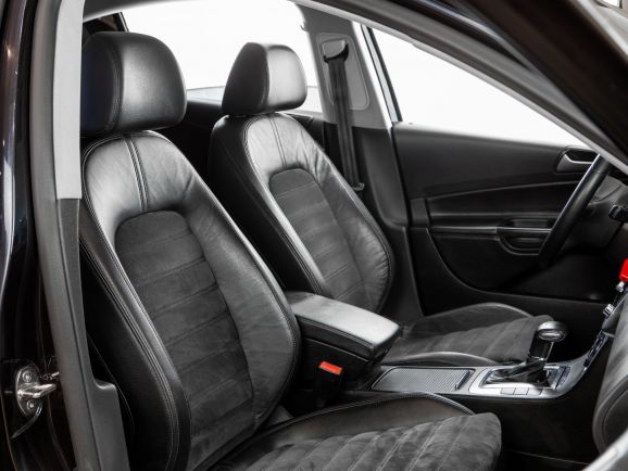Volkswagen Passat, Робот, 2009 фото 11