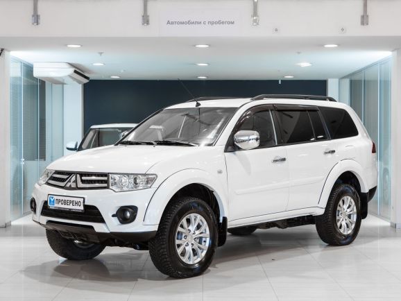 Mitsubishi Pajero Sport, АТ, 2015 фото 3