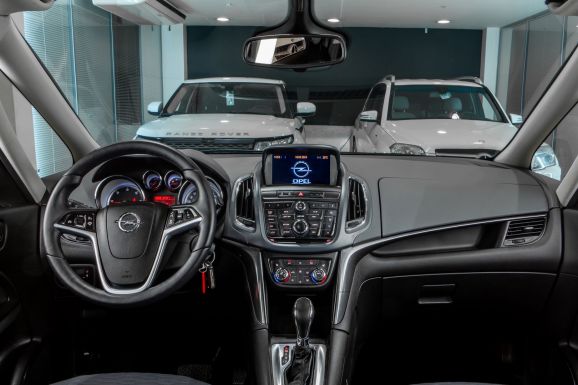 Opel Zafira, АТ, 2013 фото 14