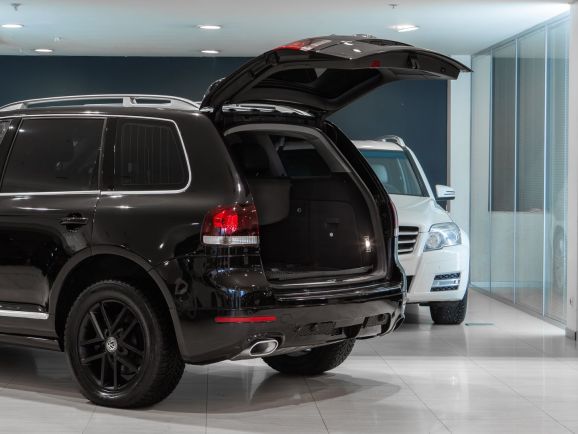Volkswagen Touareg, АТ, 2008 фото 1
