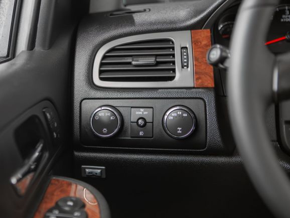 Chevrolet Tahoe, АТ, 2008 фото 13