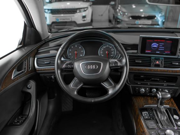 Audi A6, Робот, 2013 фото 14