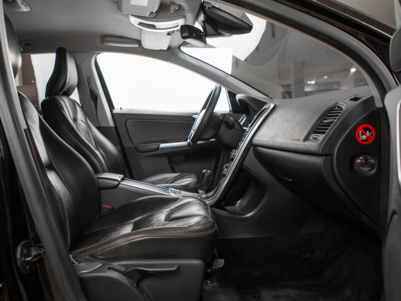 Volvo XC60, АТ, 2012 фото 13