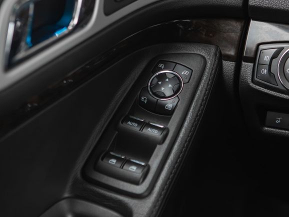 Ford Explorer, АТ, 2012 фото 14