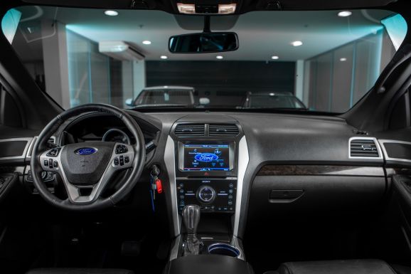 Ford Explorer, АТ, 2012 фото 17
