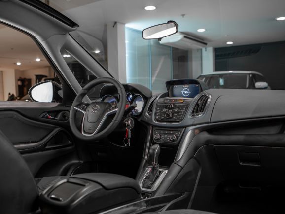 Opel Zafira, АТ, 2013 фото 7
