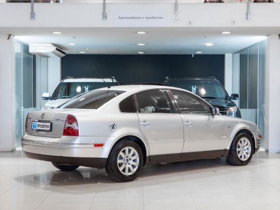 Volkswagen Passat, АТ, 2001 фото 4