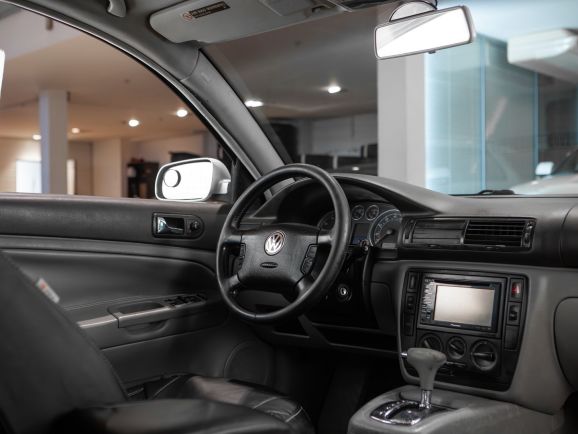 Volkswagen Passat, АТ, 2001 фото 7