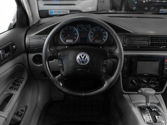 Volkswagen Passat, АТ, 2001 фото 10
