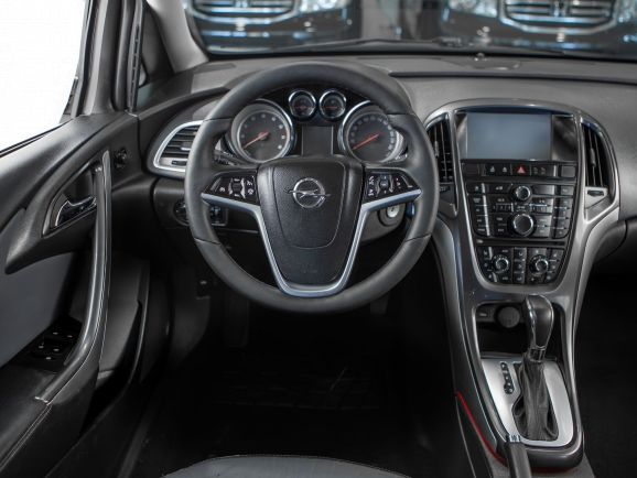 Opel Astra, АТ, 2013 фото 8