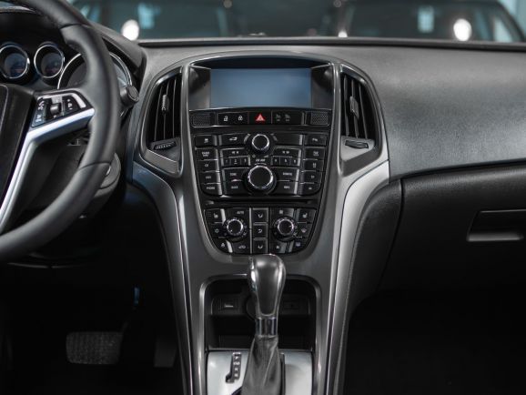 Opel Astra, АТ, 2013 фото 12